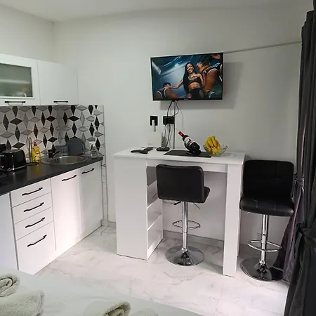 Garfield Family 2 Apartament *